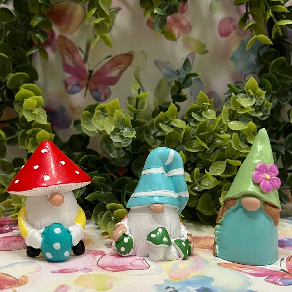 Enchanted Fairy Garden Mini Mushroom Gnomes